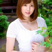 Hカップ巨乳娘が寝ている母の隣部屋で義父に犯○れる！義父が己の欲望を満たす為に腰を振り、その屈辱的な責めを声を押し殺して耐える娘。それでも気持ち良くて我慢出来ずに喘ぎ声が漏れてしまう。ハードピストンから顔射をくらい無理矢理のお掃除フェラ。 …